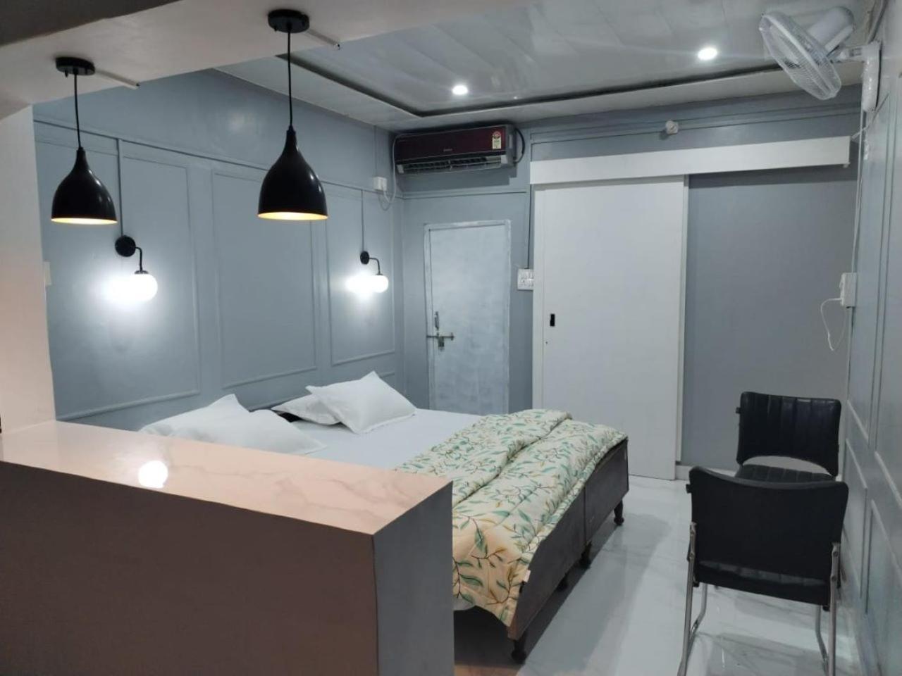 Janki Kunj Varanasi- 3 Room Home Dış mekan fotoğraf